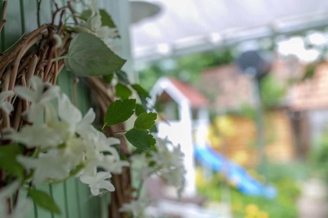 Green Chalet Hotel Veresegyház Eksteriør billede