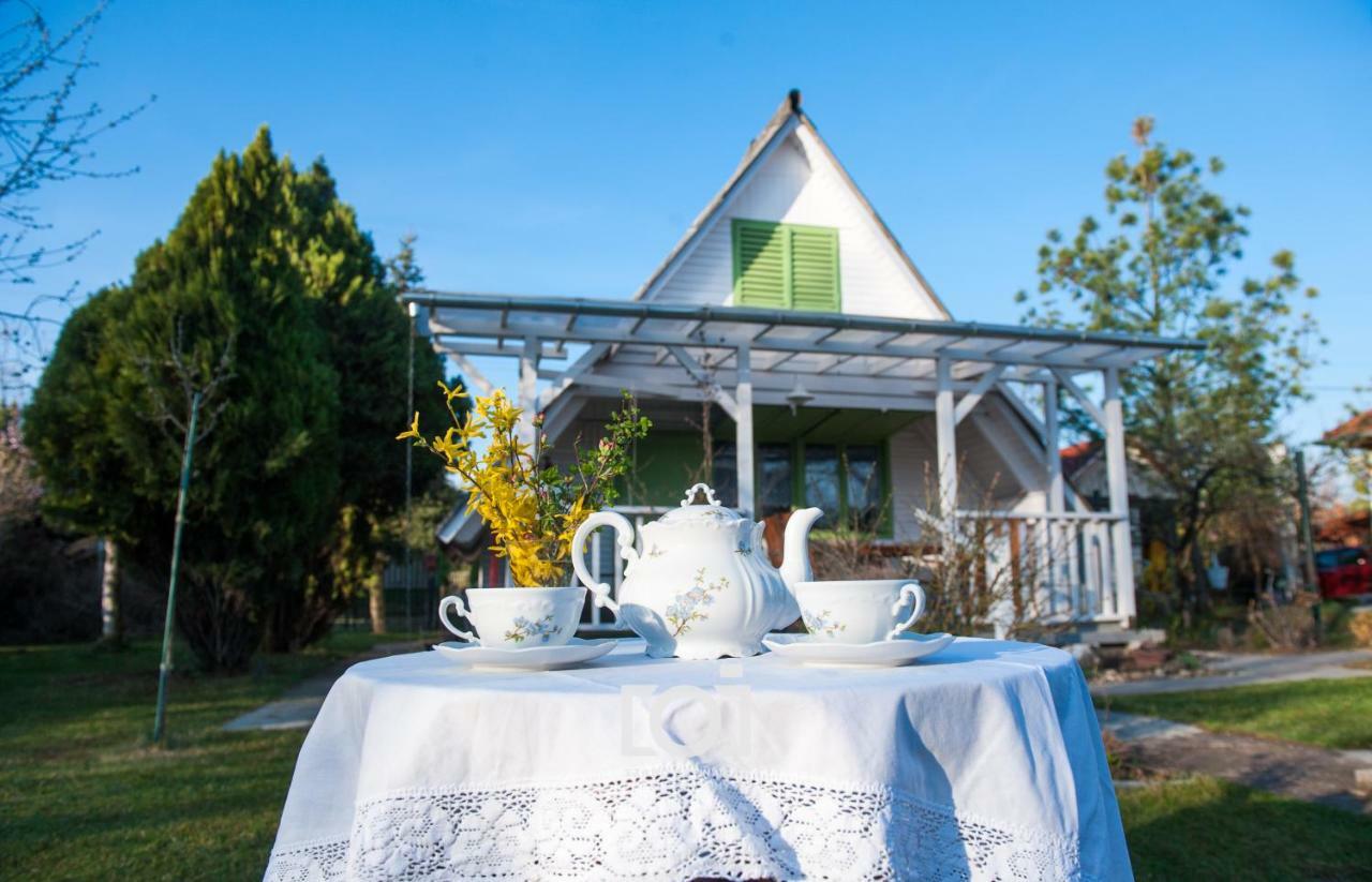 Green Chalet Hotel Veresegyház Eksteriør billede